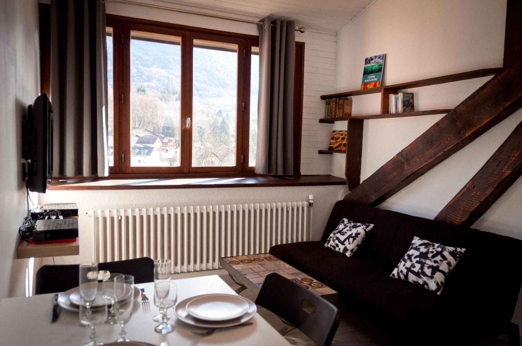 Le T2 Douillet D'Uriage - Residence Le Louvre - Cure Thermale Uriage- Proche Chamrousse - Jusqu'A 3 Personnes - Region Agreable En Toute Saison Vaulnaveys-le-Haut Zewnętrze zdjęcie